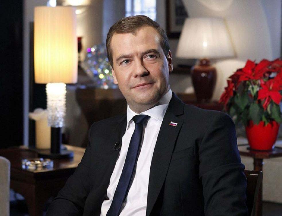 РУСКА ТОЛЕРАНЦИЈА ИМА ГРАНИЦЕ: Премијер Медведев тврди да после увођења нових САНКЦИЈА нема више наде да ће се односи са САД поправити - Русији је објављен ТРГОВИНСКИ РАТ!